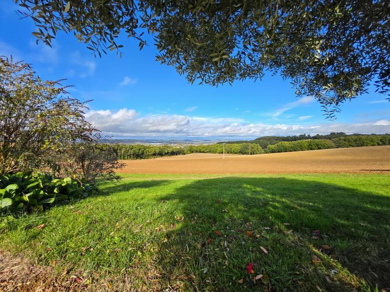 Maison - 186 m² - 7 pièces