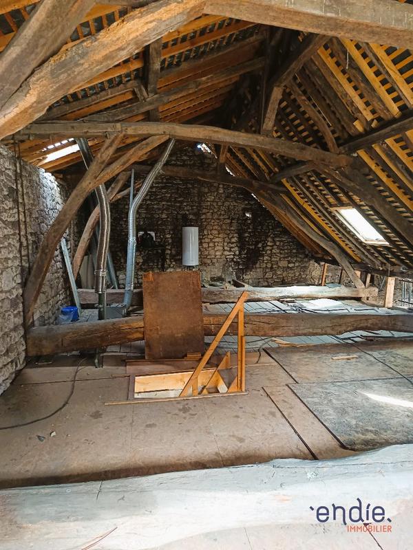 Maison - 93 m² - 6 pièces