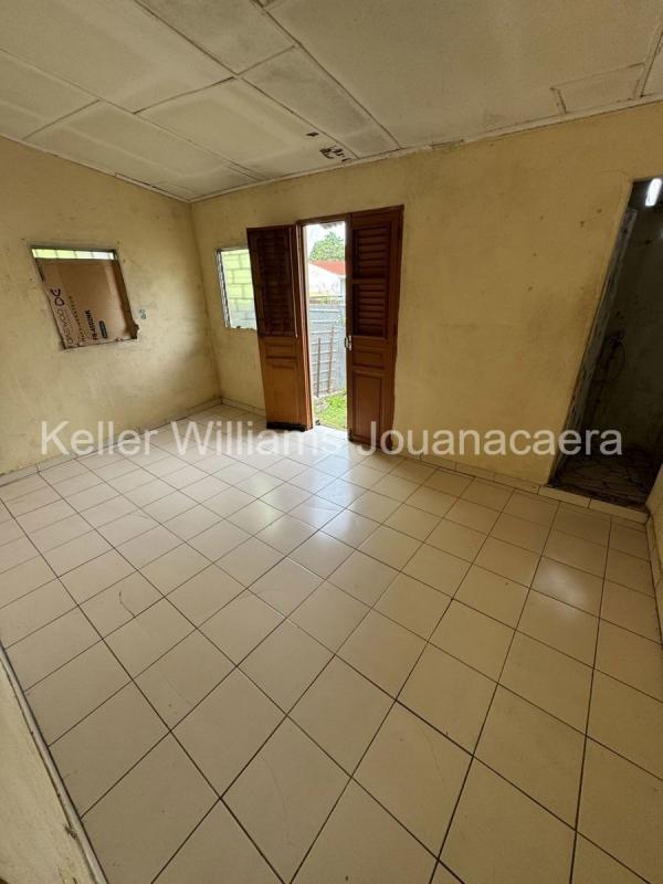 Maison - 139 m² - 9 pièces