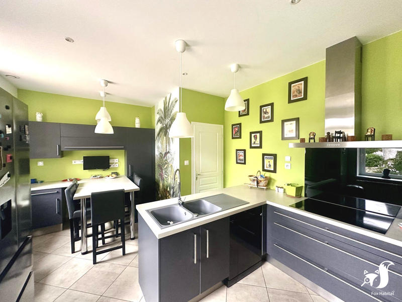 Maison - 165 m² - 8 pièces