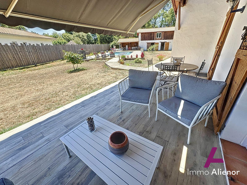 Maison - 209 m² - 5 pièces