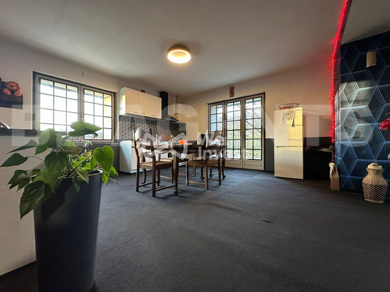 Maison - 182 m² - 5 pièces