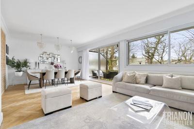 Appartement - 111 m² - 5 pièces