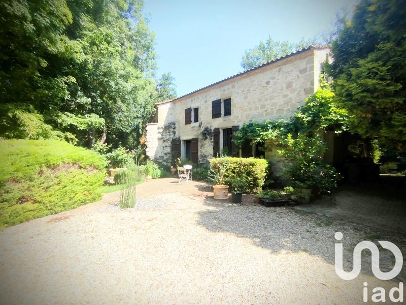 Maison - 400 m² - 8 pièces