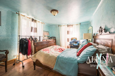 Maison - 304 m² - 5 pièces