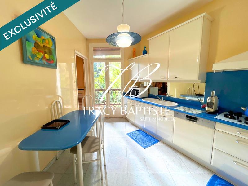 Maison - 294 m² - 8 pièces