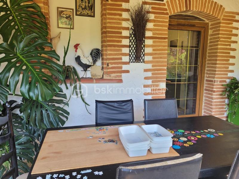 Maison - 366 m² - 8 pièces