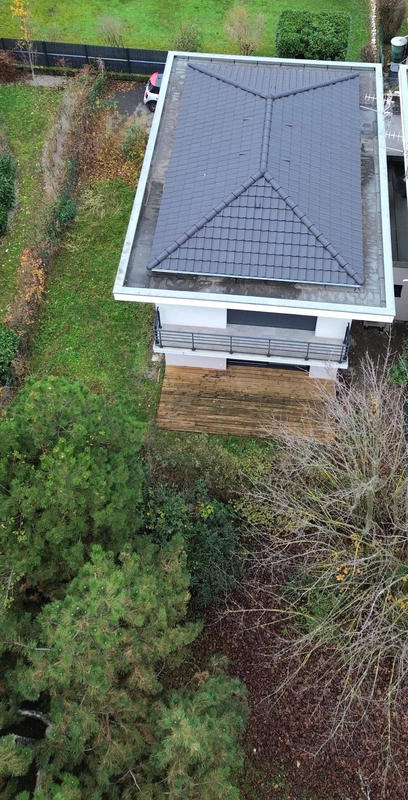 Maison - 96 m² - 4 pièces