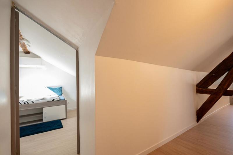 Maison - 212 m² - 8 pièces