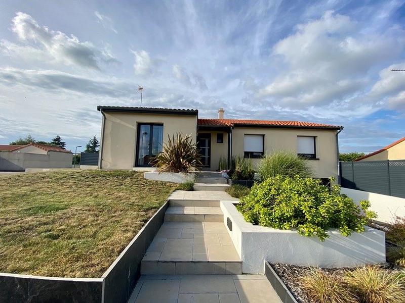 Maison - 100 m² - 6 pièces