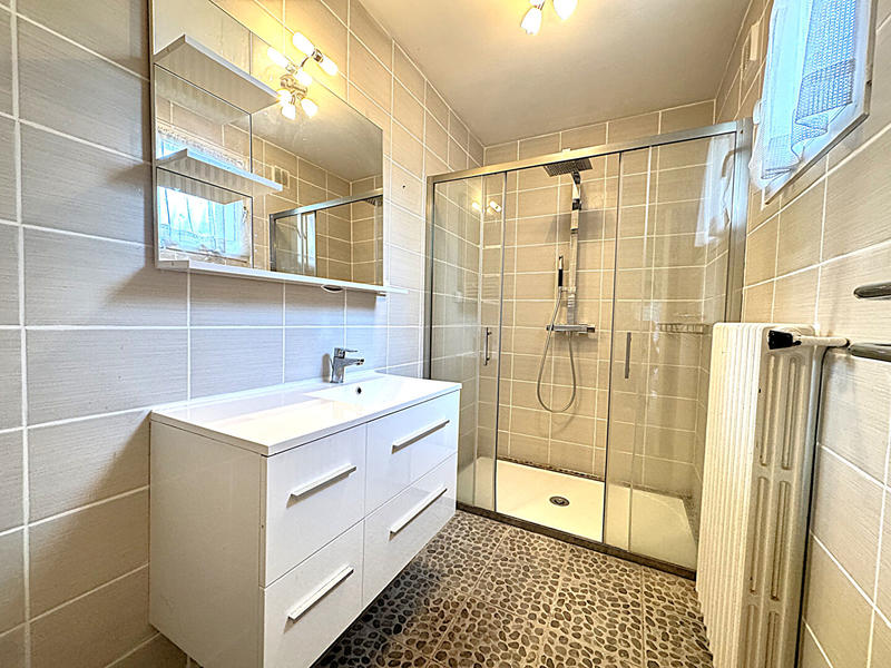 Maison - 144 m² - 8 pièces