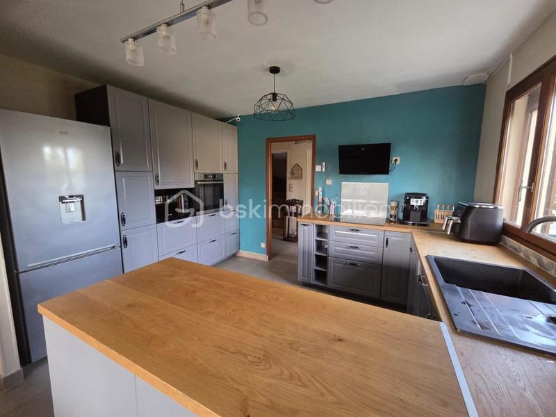 Maison - 145 m² - 6 pièces