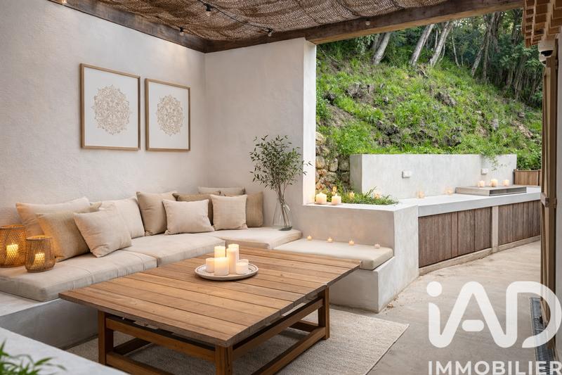 Maison - 143 m² - 5 pièces