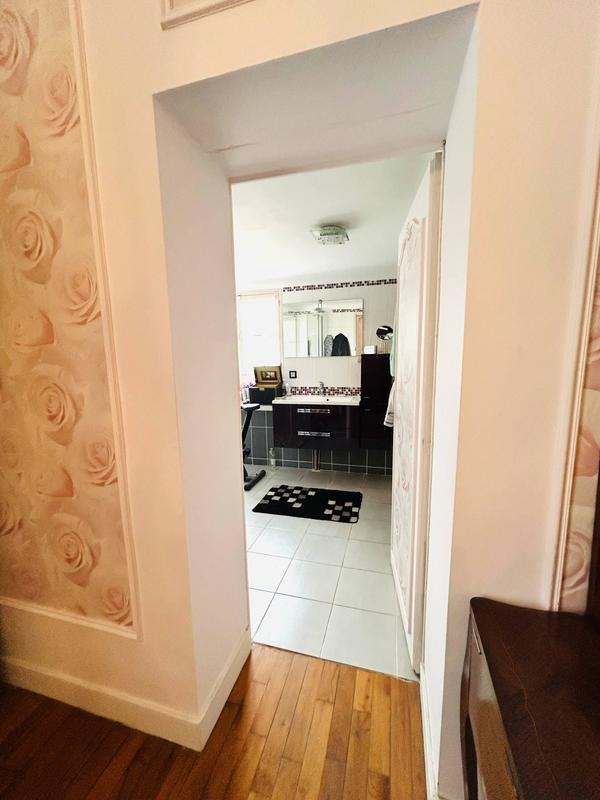 Villa - 121 m² - 6 pièces