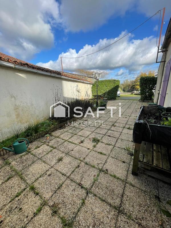 Maison - 270 m² - 10 pièces