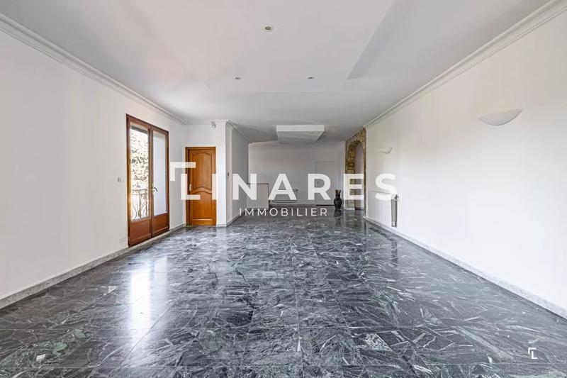 Villa - 260 m² - 7 pièces