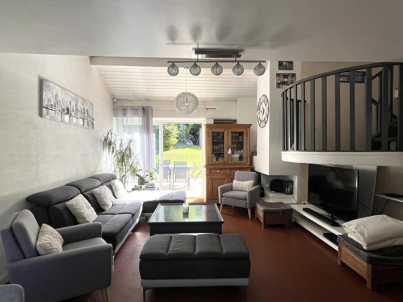 Maison - 141 m² - 7 pièces