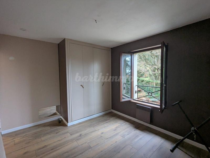 Maison - 100 m² - 6 pièces