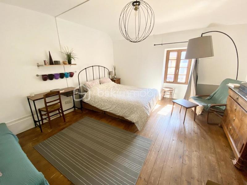 Maison - 132 m² - 7 pièces