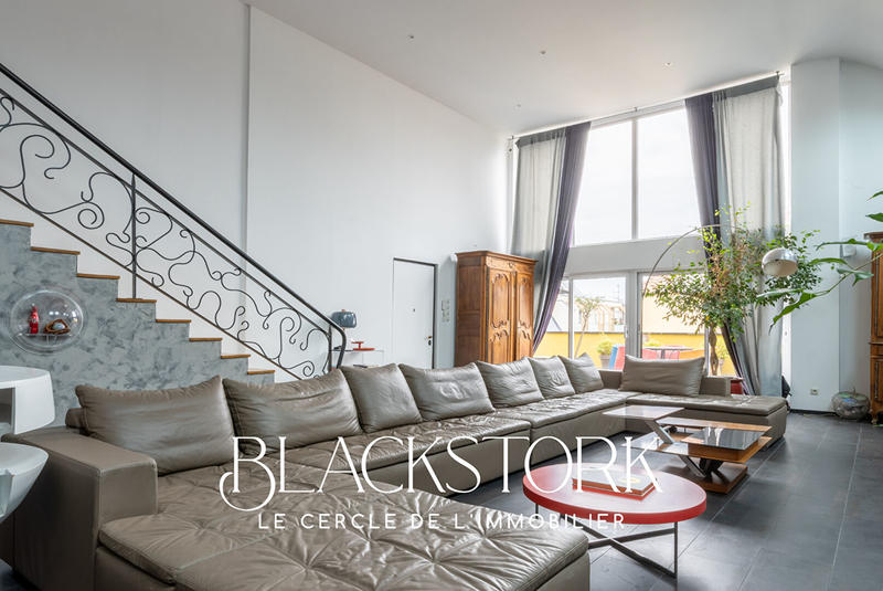 Appartement - 300 m² - 10 pièces