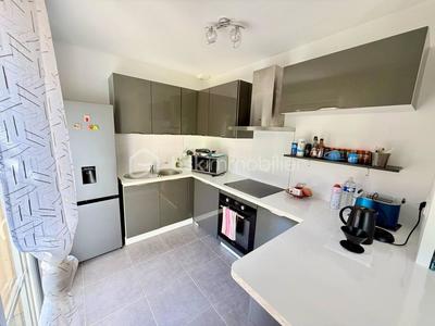 Maison - 80 m² - 5 pièces