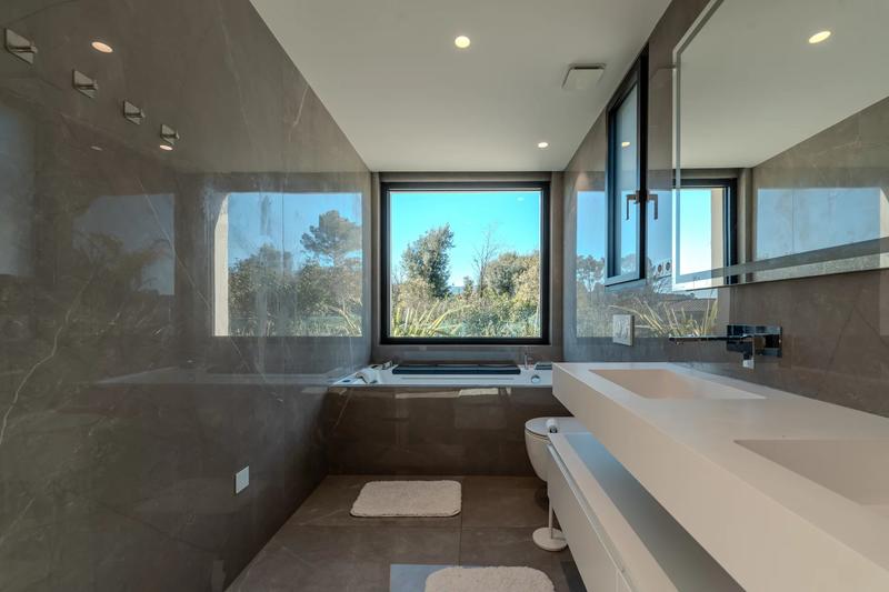 Villa - 275 m² - 7 pièces