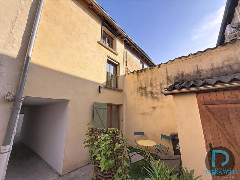 Appartement - 67 m² - 4 pièces