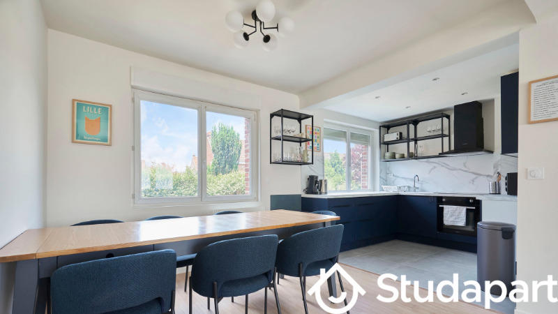 Chambre - 120 m² - 1 pièce