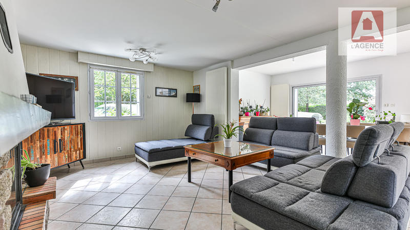 Maison - 190 m² - 8 pièces