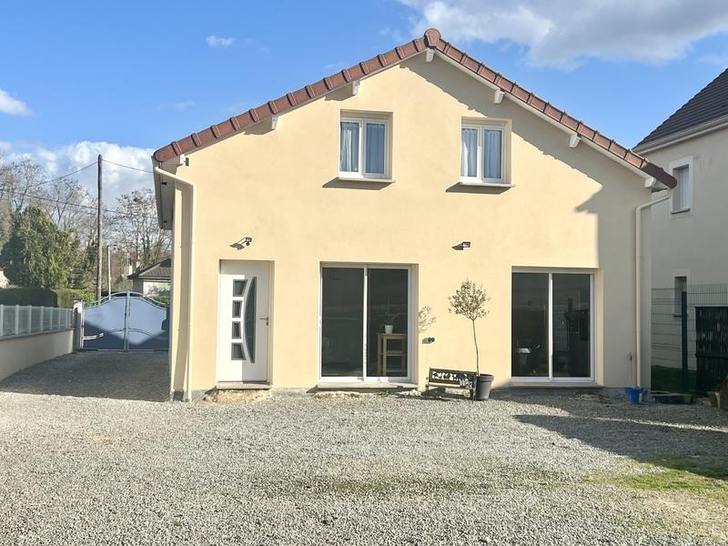 Maison - 160 m² - 6 pièces