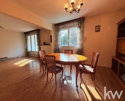 Appartement - 100 m² - 5 pièces