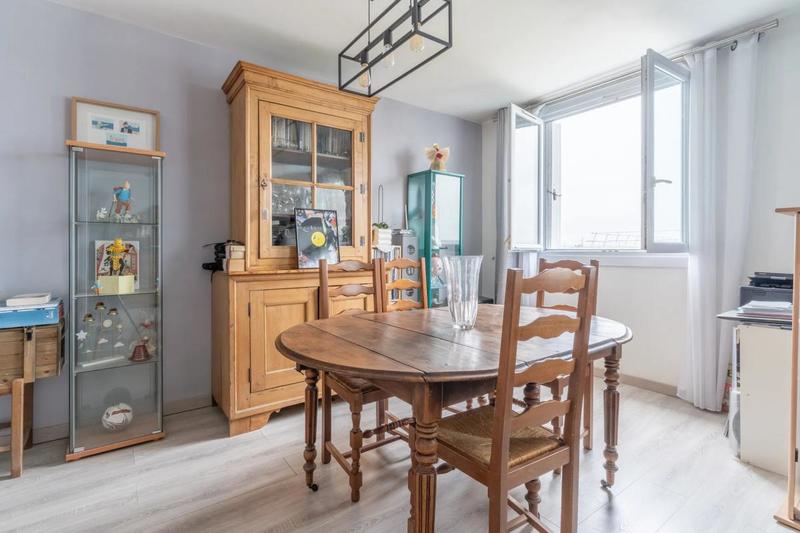 Appartement - 79 m² - 4 pièces