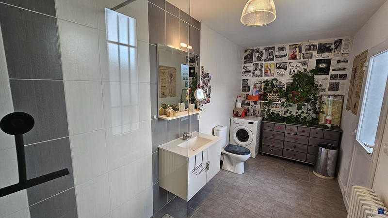 Maison ancienne - 190 m² - 7 pièces