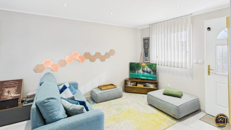 Maison traditionnelle - 100 m² - 5 pièces