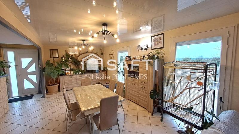 Maison - 92 m² - 5 pièces