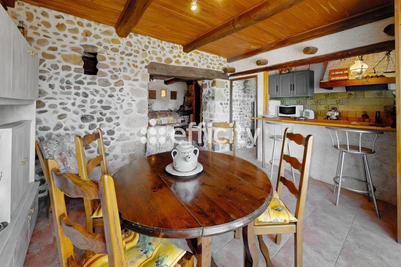 Maison - 105 m² - 4 pièces
