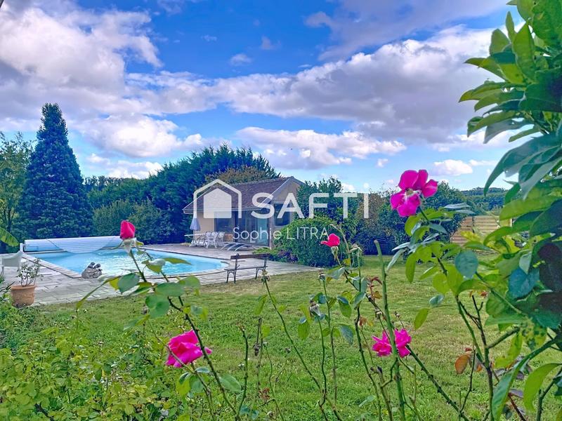 Maison - 250 m² - 8 pièces