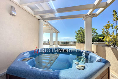 Appartement - 120 m² - 4 pièces