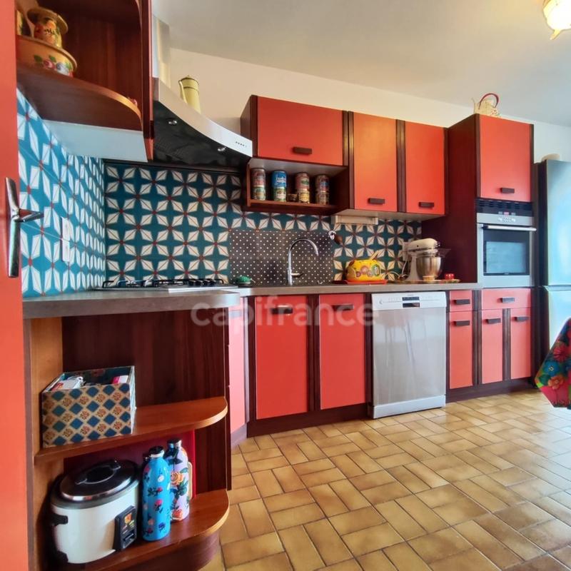 Appartement - 80 m² - 4 pièces