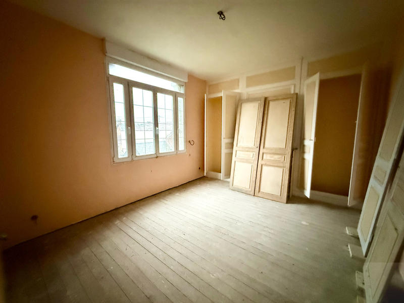 Maison - 163 m² - 6 pièces