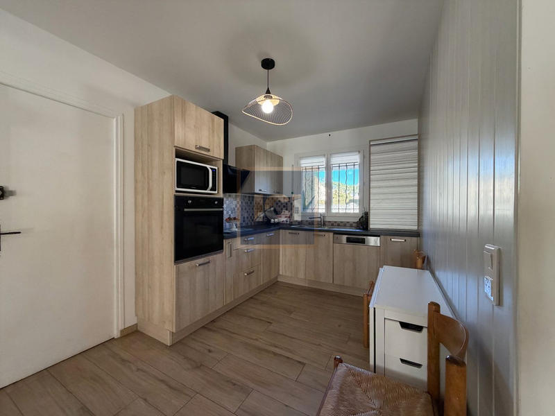 Villa - 80 m² - 4 pièces