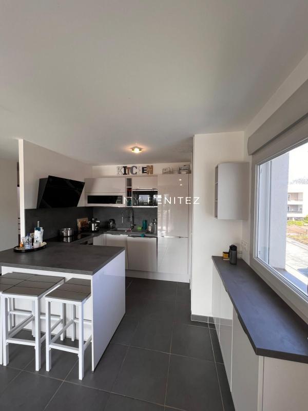 Appartement - 82 m² - 3 pièces