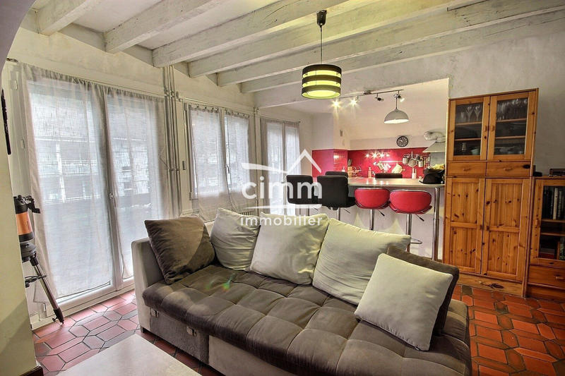 Appartement - 75 m² - 4 pièces