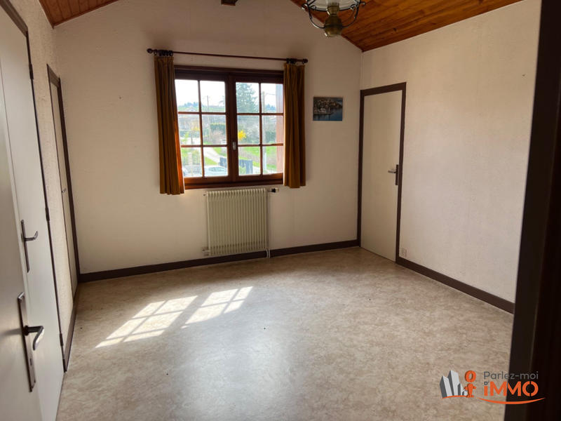 Maison - 110 m² - 9 pièces