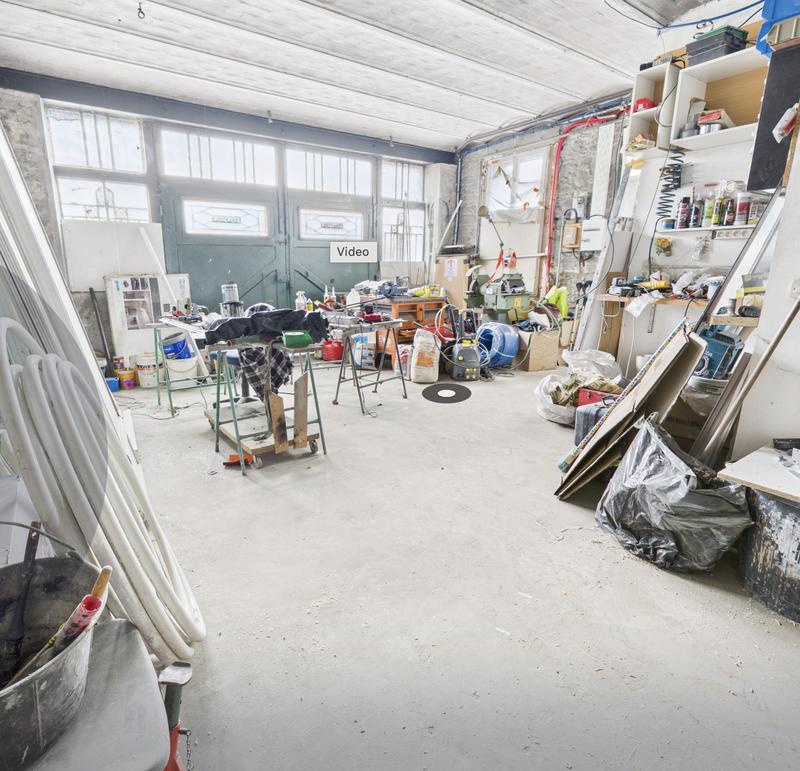 Maison - 234 m² - 8 pièces