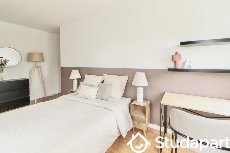 Chambre - 15 m² - 1 pièce