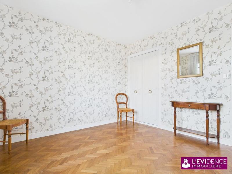 Maison - 122 m² - 6 pièces