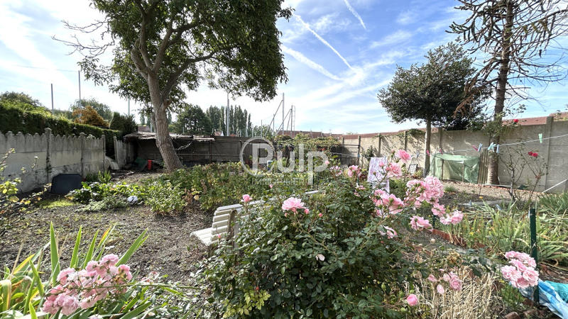 Maison - 235 m² - 8 pièces