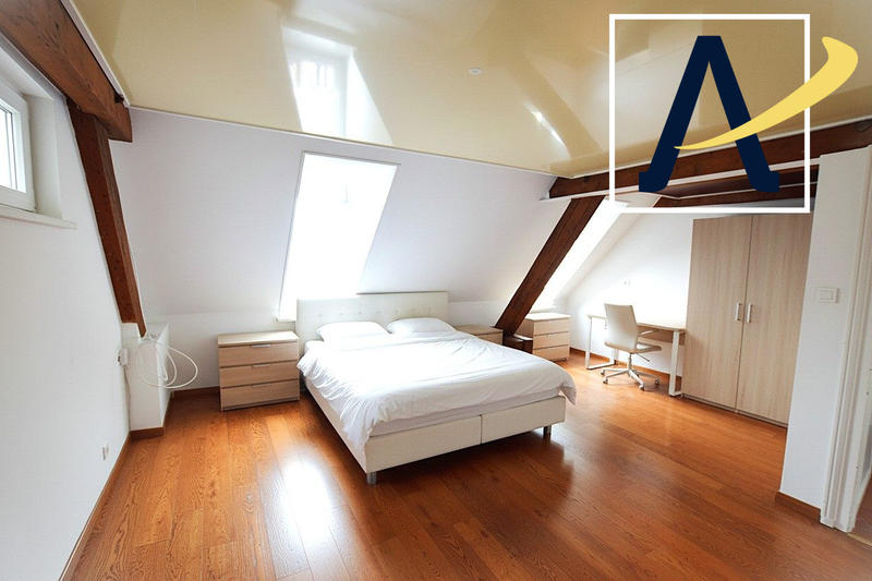 Appartement - 152 m² - 6 pièces