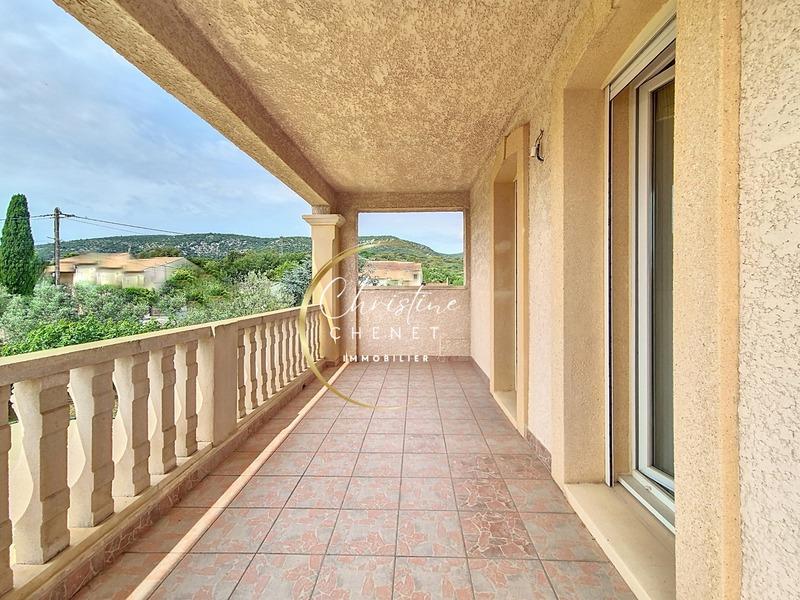 Maison - 190 m² - 7 pièces